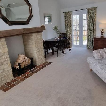ウッドストック Yew Tree Houseヴィラ エクステリア 写真